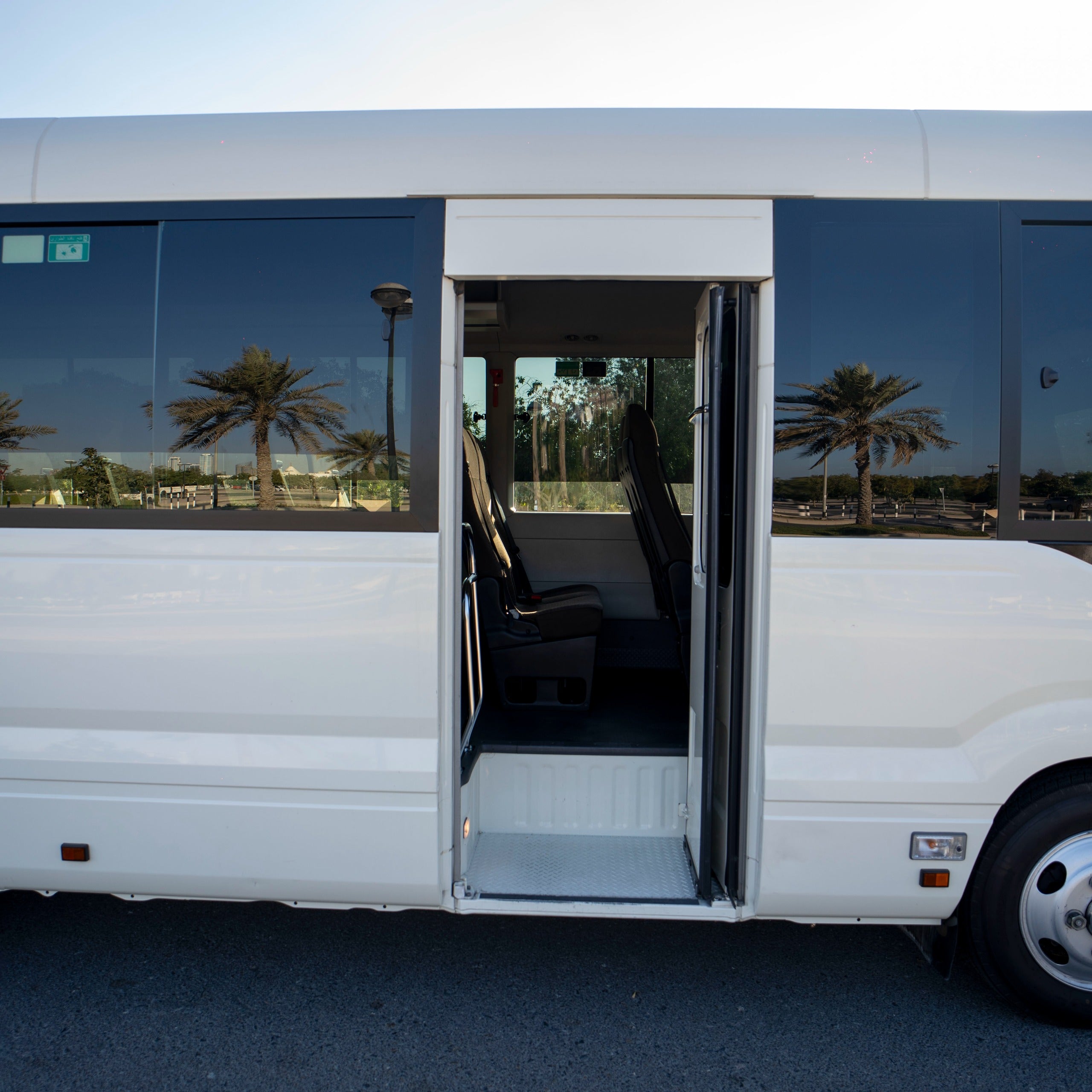 22 Seater Coaster Bus